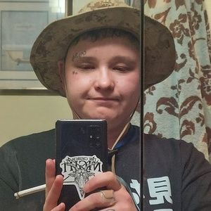 Meet your Posher, Alysha